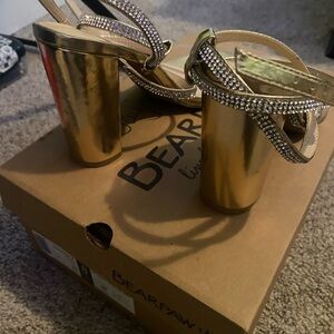 Gold heels w gems Size: 9